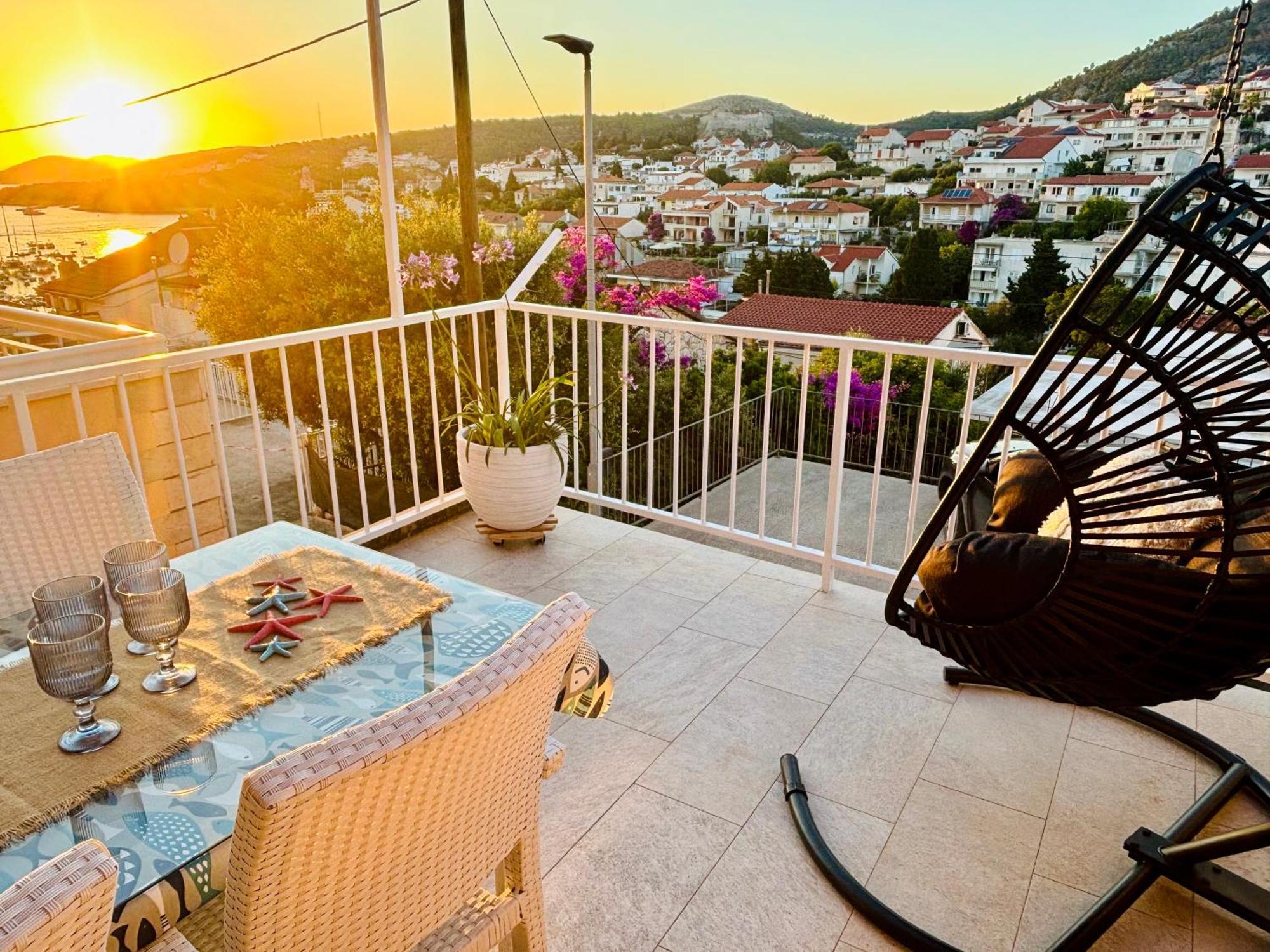 Apartment Sunny Elza 2 Hvar Town Luaran gambar